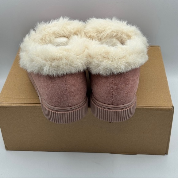 Midnight Blush Pink Faux Fur Moc Slippers | Size 6 | NIB - Picture 3 of 6